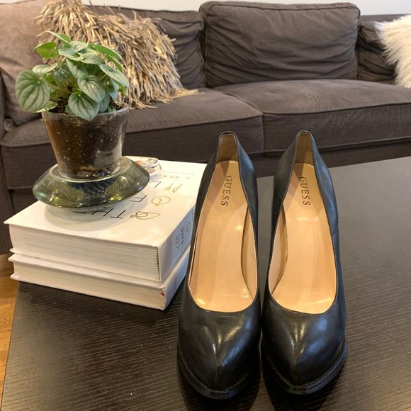 GUESS High Heels Pumps - Picture 1 of 9
